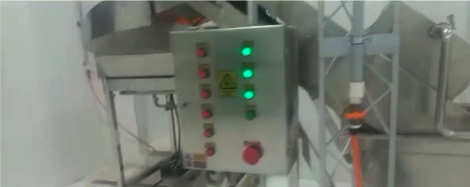 Panel de control con botonera y luces piloto